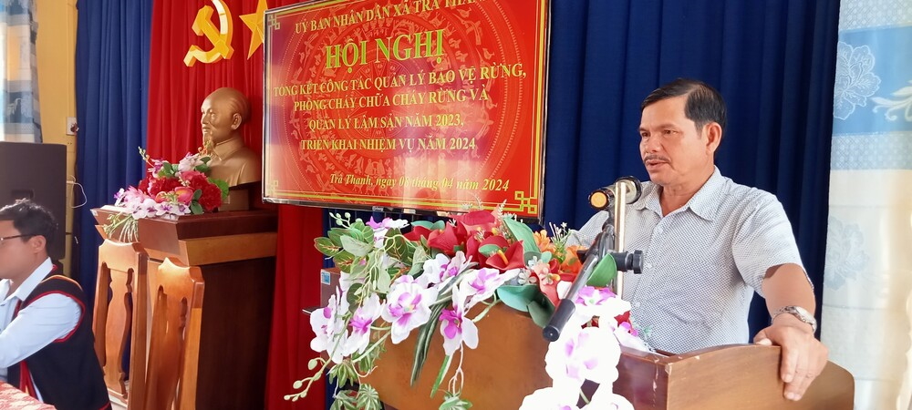 Đồng chí Hồ Thanh Hùng, Bí thư Đảng ủy xã – Chủ tịch HĐND xã, chỉ đạo tại Hội nghị
