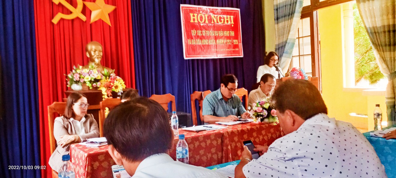 Hội nghị tiếp xúc cử tri giữa đại biểu HĐND tỉnh, HĐND huyện với cử tri xã Trà Thanh