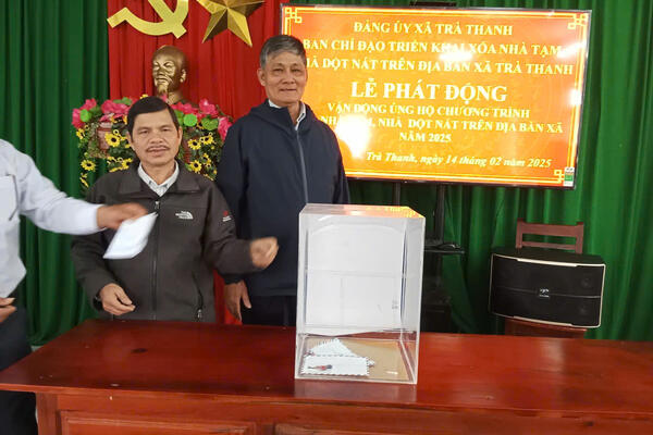 PHÁT ĐỘNG “HƯỞNG ỨNG PHONG TRÀO CHUNG TAY XOÁ NHÀ TẠM, NHÀ DỘT NÁT”